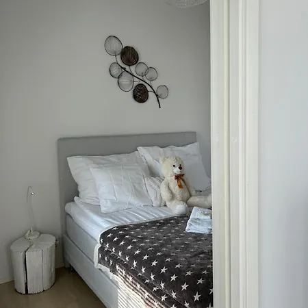 Lägenhet In Vantaa, Own Parking, Near Station, Terrace Loft, Netflix *