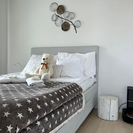 Apartment In Vantaa, Own Parking, Near Station, Terrace Loft, Netflix Vantaa