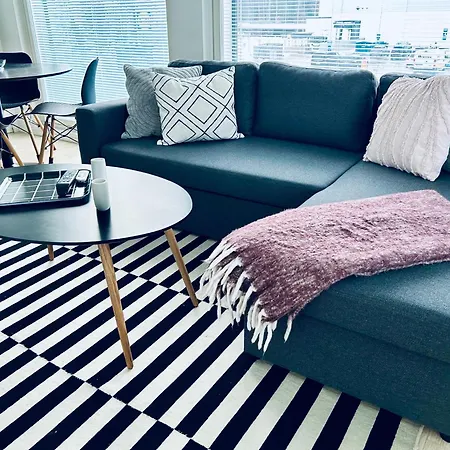 In Vantaa, Own Parking, Near Station, Terrace Loft, Netflix *